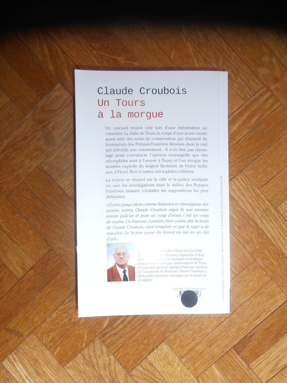 Un Tours &agrave; la morgue (2) Livres et BD