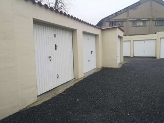  Parking / Garage à louer 15 m² Castres