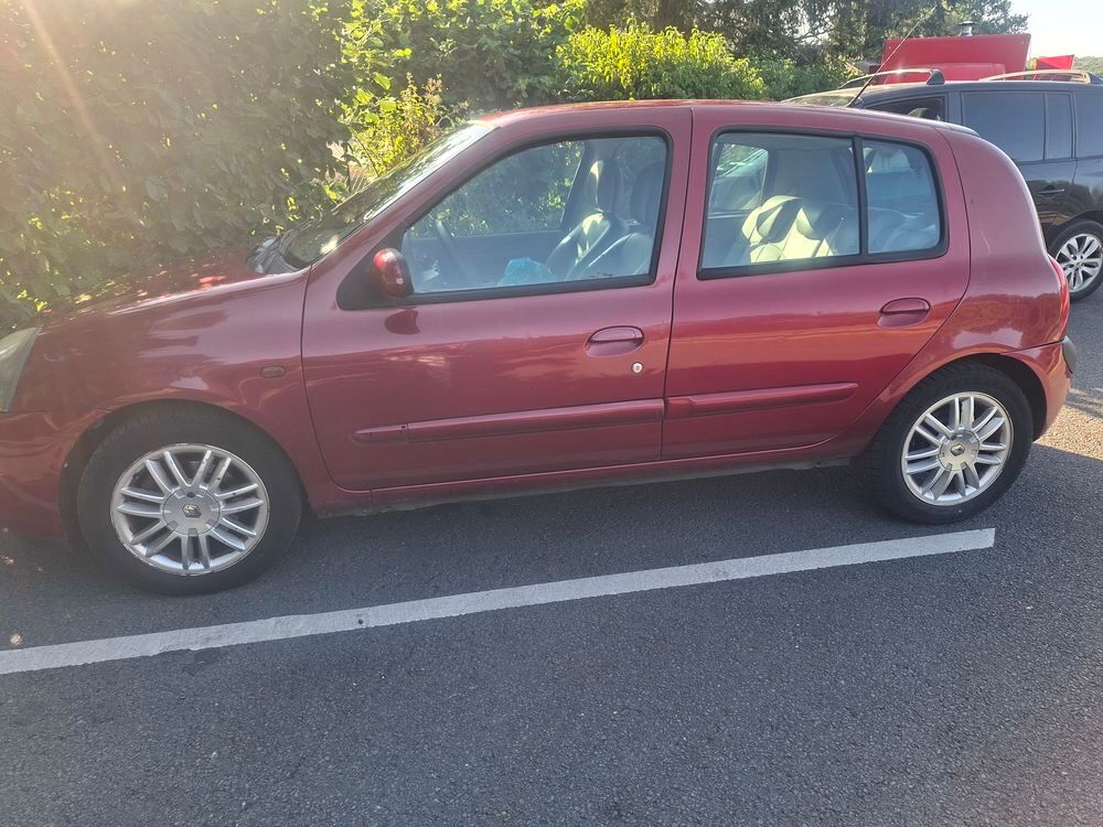 Clio II Clio 1.6i 16V Initiale 2002 occasion 91410 Dourdan
