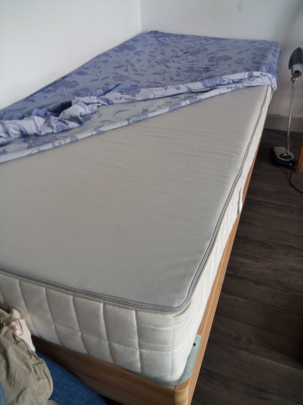 lit 90cm et matelas Meubles