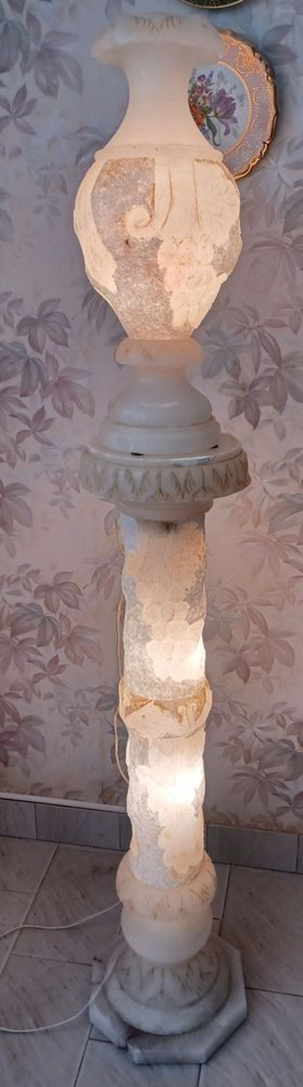 colonne en alb&acirc;tre Décoration