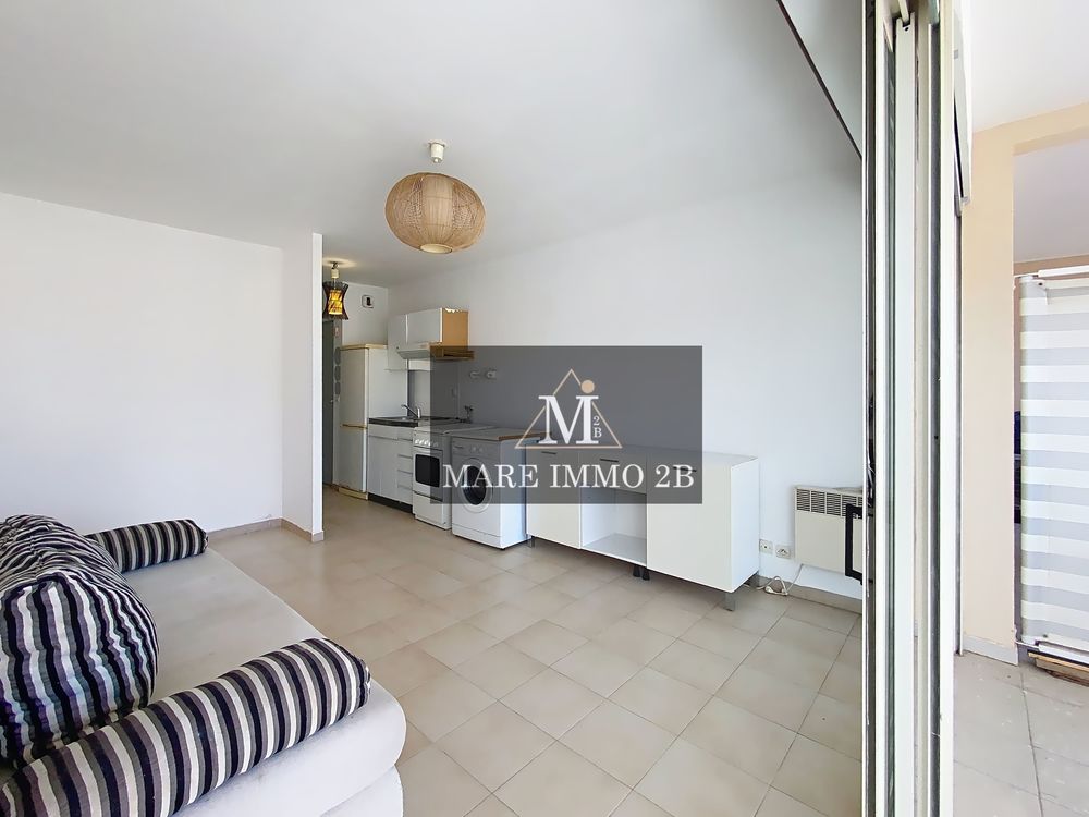 Vente Appartement 2 pieces avec terrasse et vue mer Calvi