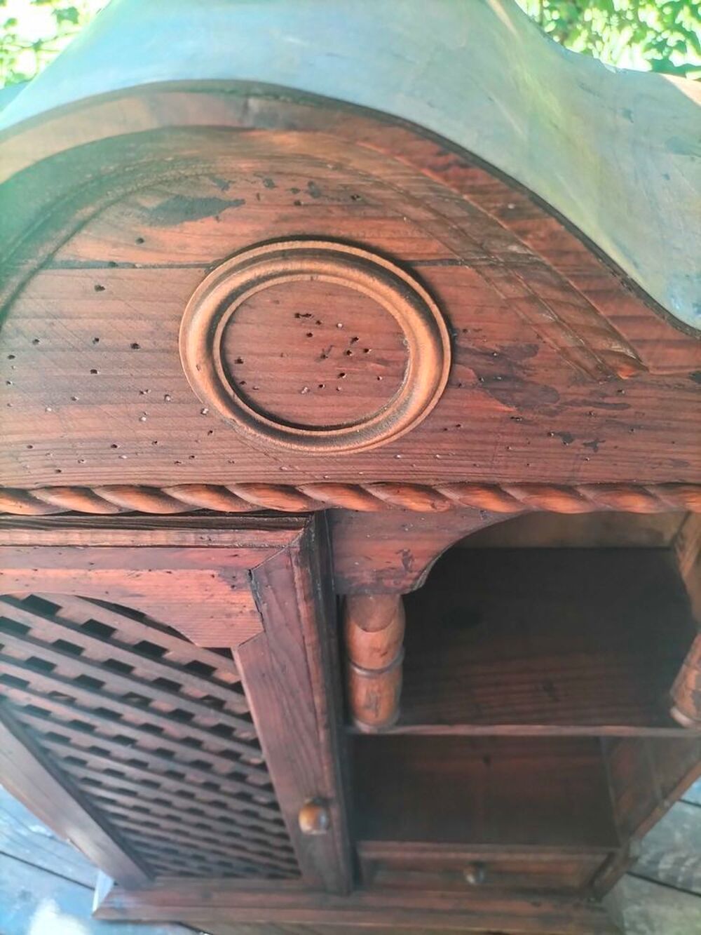 Ancienne armoire suspendue Décoration