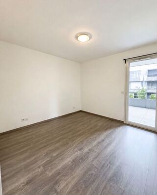 Appartement à vendre 3 pièces 585 m² Reignier
