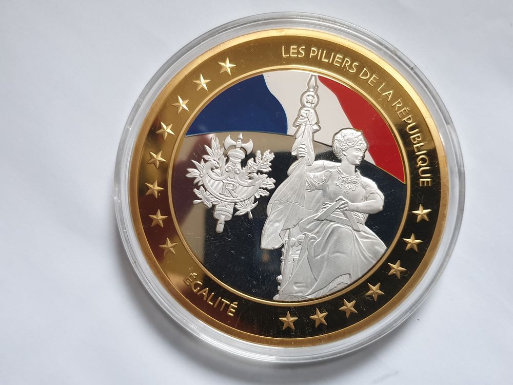 M&eacute;daille Les piliers de la R&eacute;publique &eacute;galit&eacute; 
