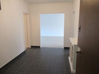  Appartement à louer 3 pièces 98 m²
