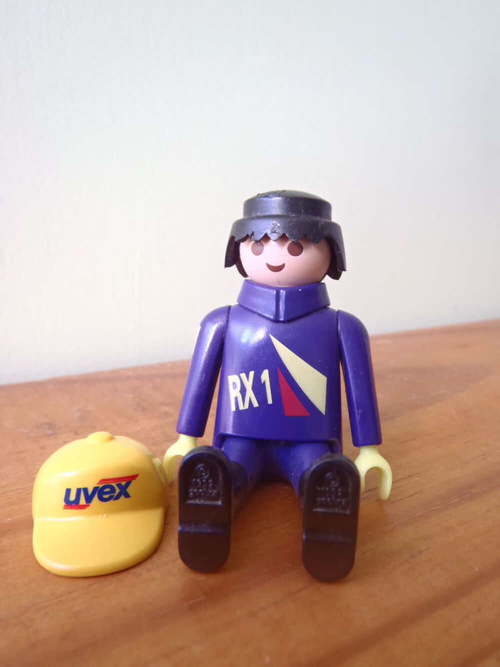 PLAYMOBIL : pilote de moto r&eacute;f 3779 ( personnage ) Jeux / jouets