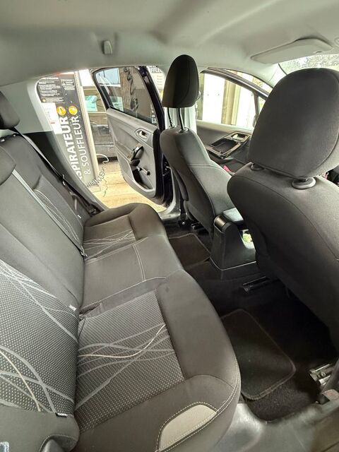 Peugeot 208 1.2 e-VTi 82ch BMP5 Active 2014 occasion Vaugrigneuse 91640