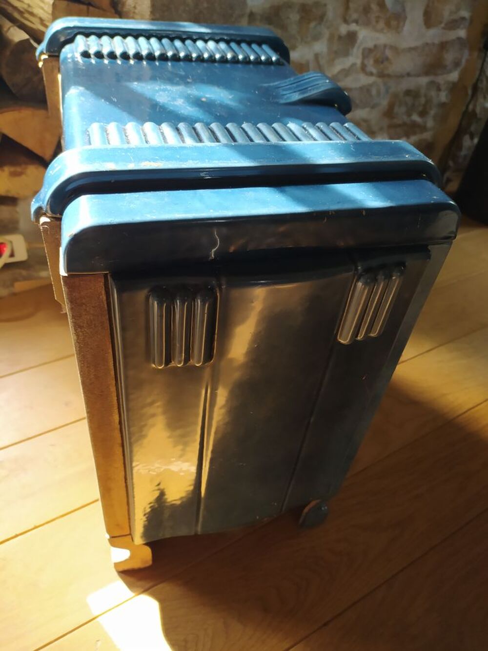 Po&ecirc;le bois ancien Décoration