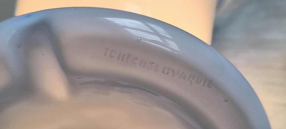 Grande lampe vintage en Verre de Boh&ecirc;me bleu opalin Décoration