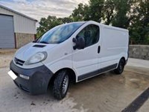 Vivaro VIVARO FGN F2700 C1 1.9 CDTI - 82 PACK CLIM 2005 occasion 17290 Thair&eacute;