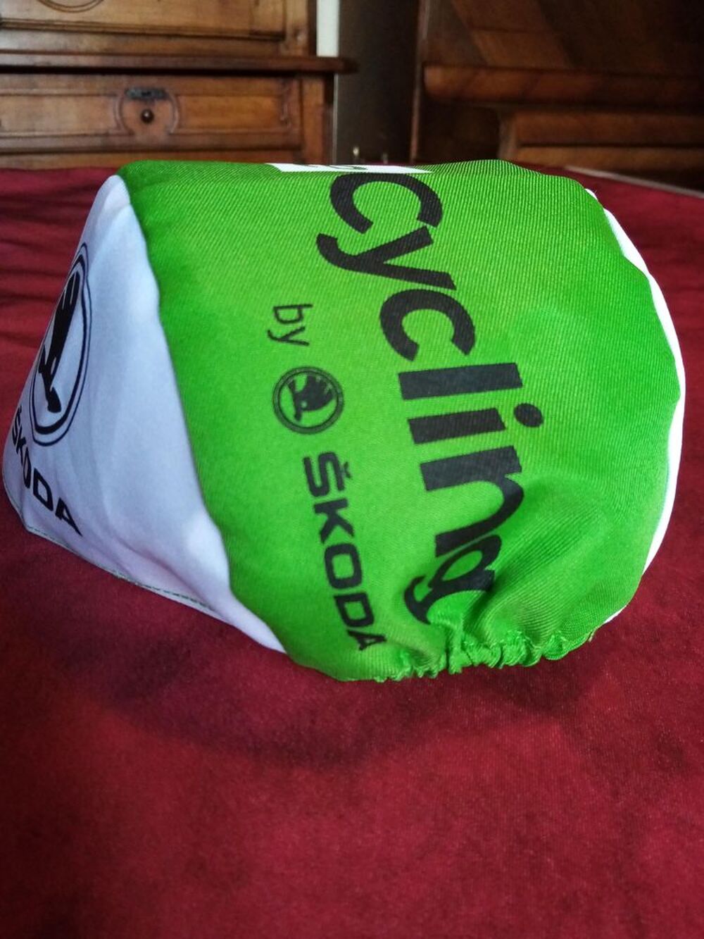 Casquette skoda verte et blanche neuve jamais port&eacute; Vêtements