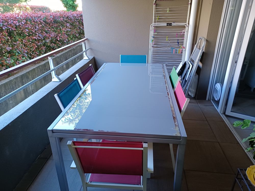 Table de jardin en m&eacute;tal et verre Jardin