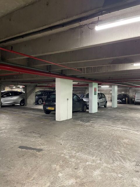  Parking / Garage  louer 12 m
