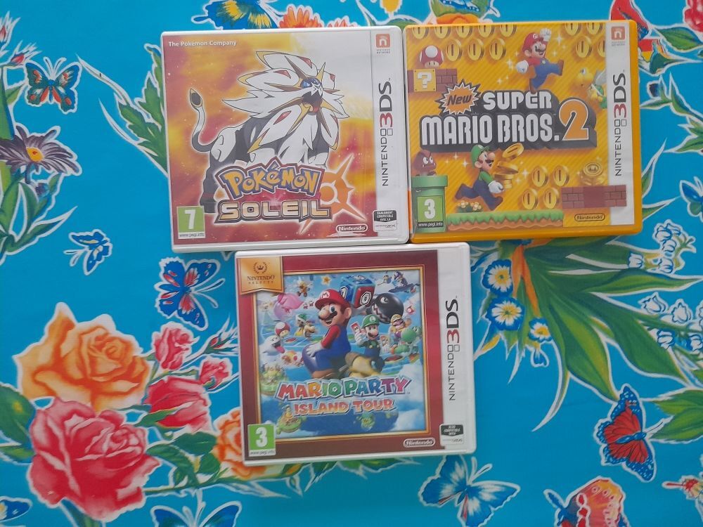 lots de jeux 3ds pokemon soleil mario party et nwew super mario bros 2 Consoles et jeux vidéos