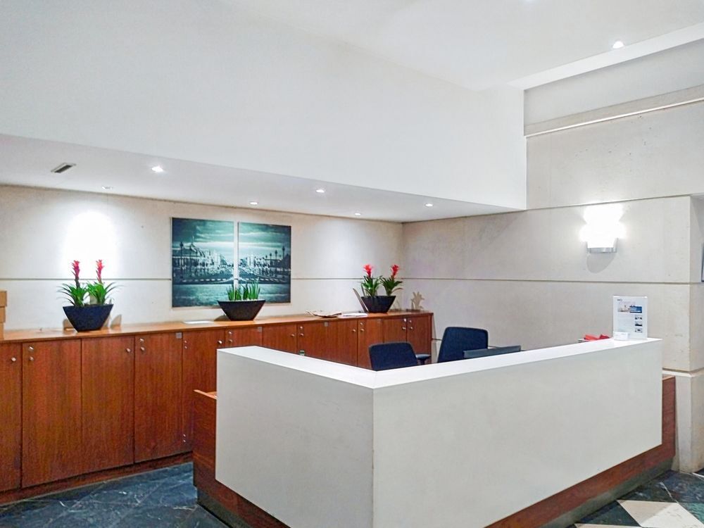   Louez un grand espace de bureau pour 50 personnes à Paris Madeleine Paris 8