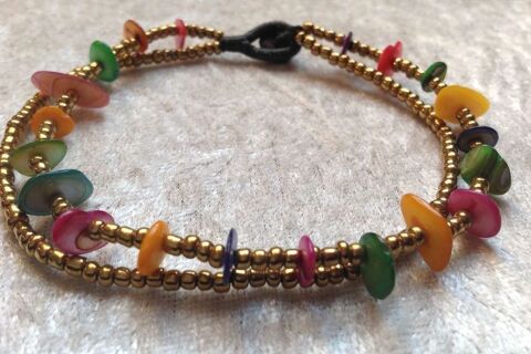 DOUBLE BRACELETS MULTICOULEURS PERLES MÉTAL DORÉ Envoi Possi 2 Trégunc (29)