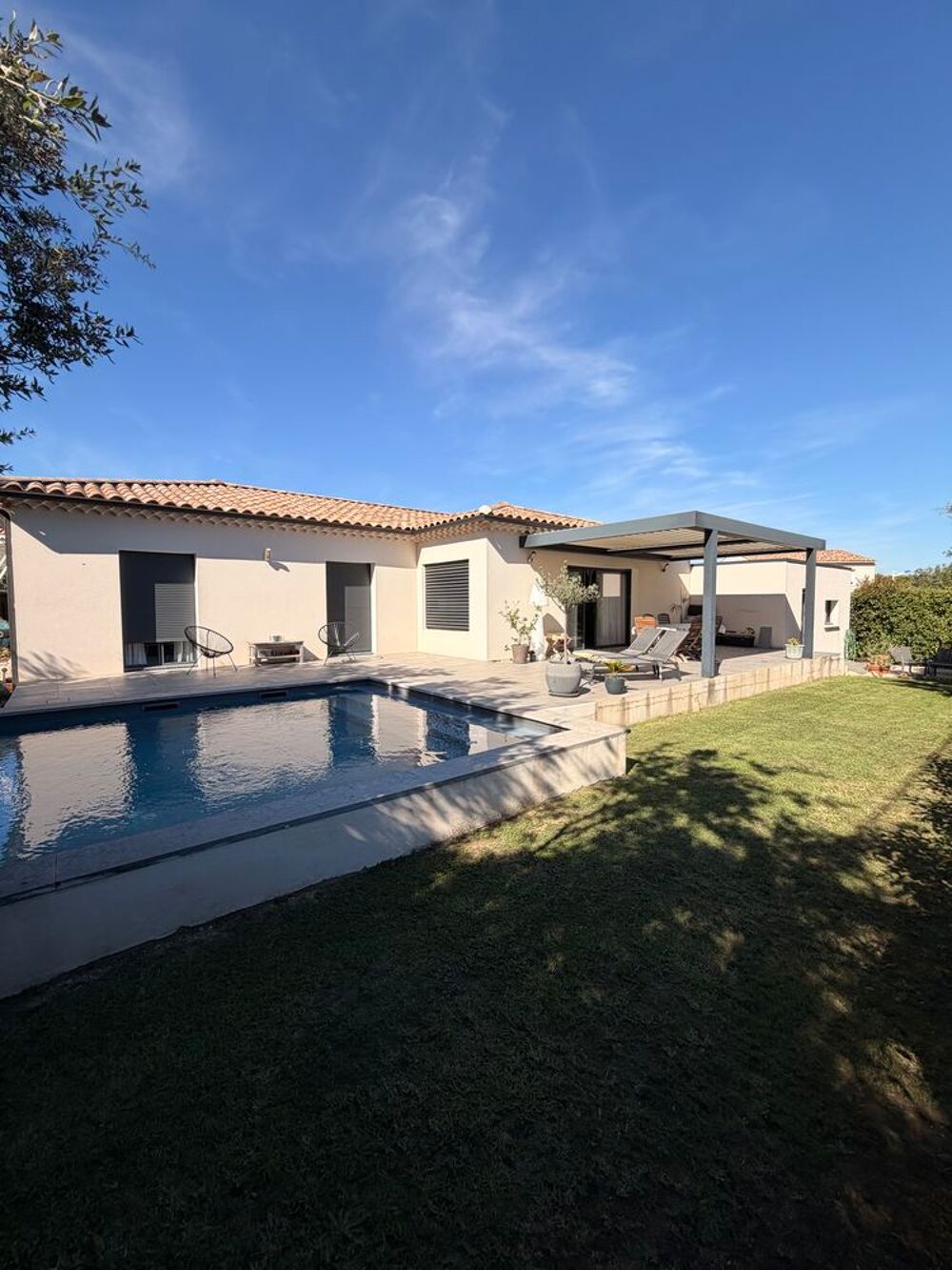 Vente Villa Villa contemporaine avec piscine et pergola bioclimatique Rochefort-du-gard