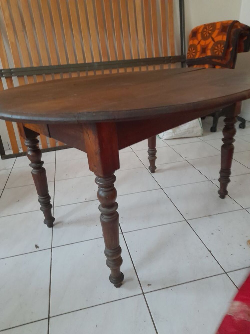 Table ovale ancienne Meubles