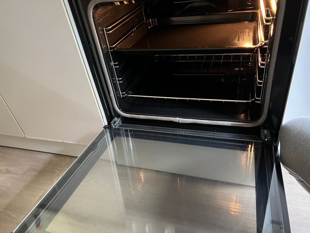 Cuisini&egrave;re vitroc&eacute;ramique neuve Electromnager
