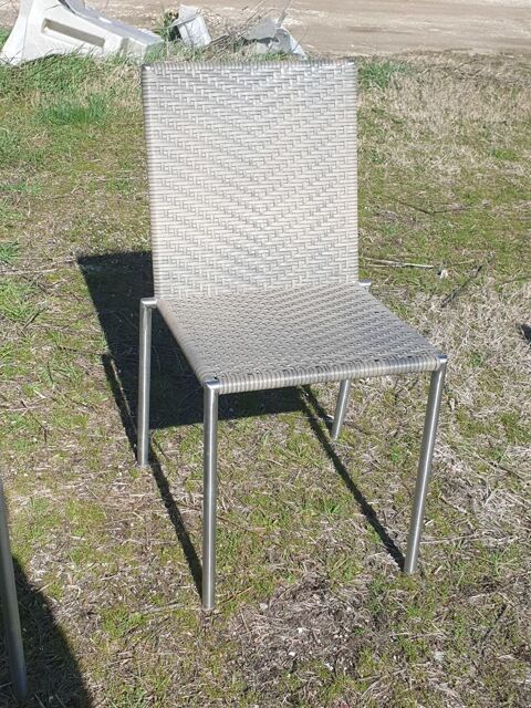 Chaises 0 Vaison-la-Romaine (84)