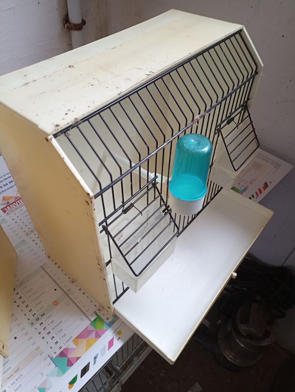   CAGES D EXPOSITION OU AUTRES 