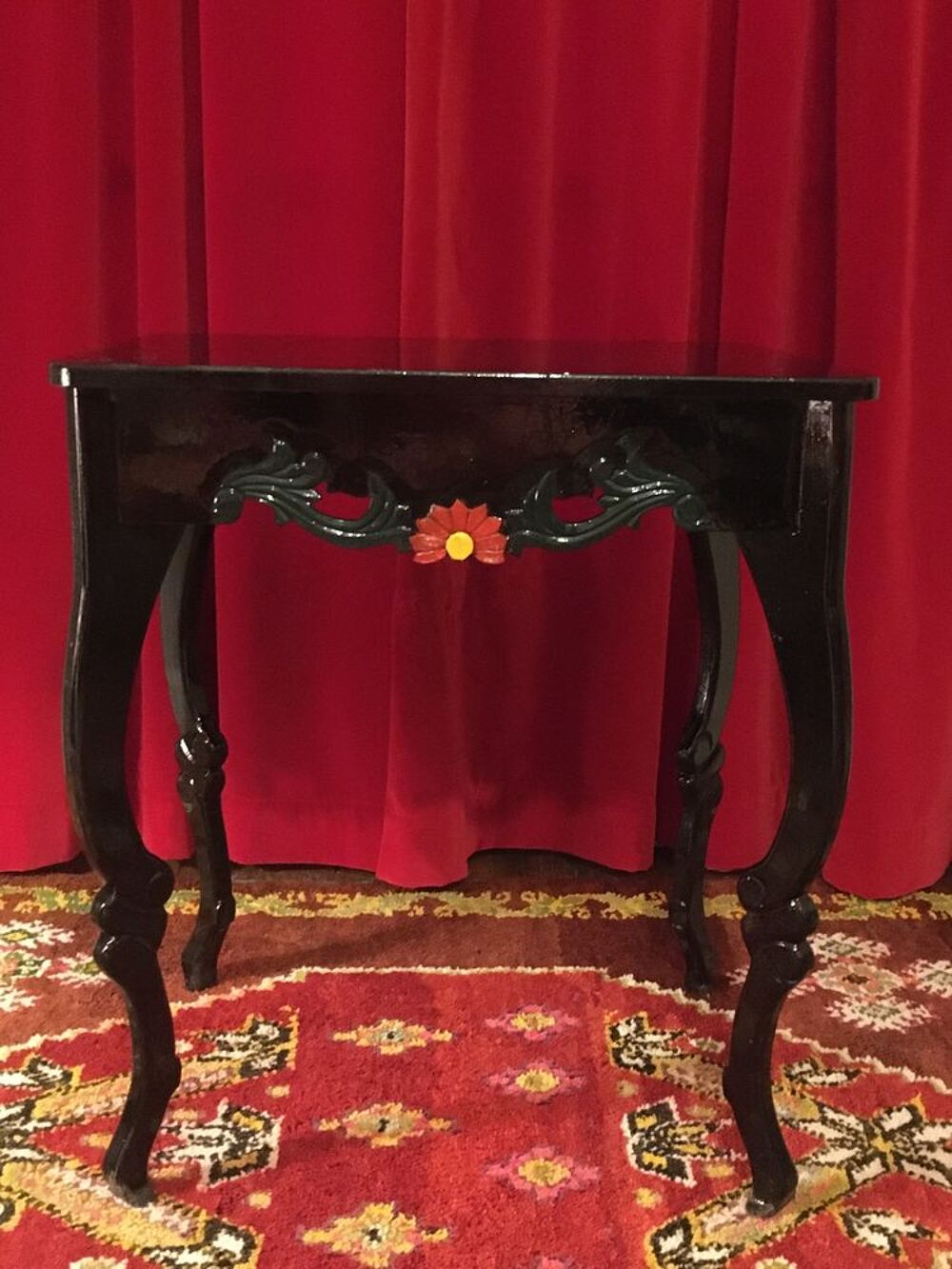 Console laqu&eacute;e noire Meubles