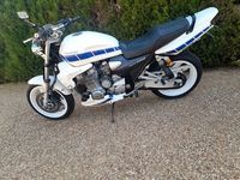 YAMAHA 2000 occasion 72560 Chang&eacute;