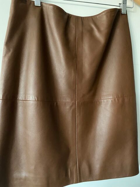 Jupe cuir neuve 80 Marseille 8 (13)