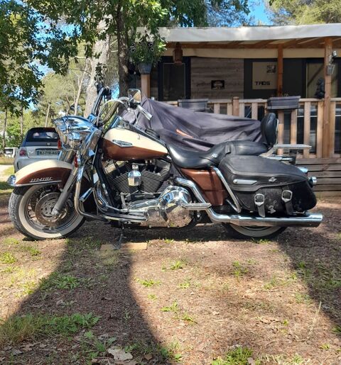 Moto HARLEY-DAVIDSON 1999 occasion Goult 84220