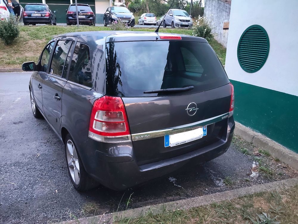 Zafira 1.7 CDTI - 125 ch FAP Enjoy 2009 occasion 64700 Hendaye