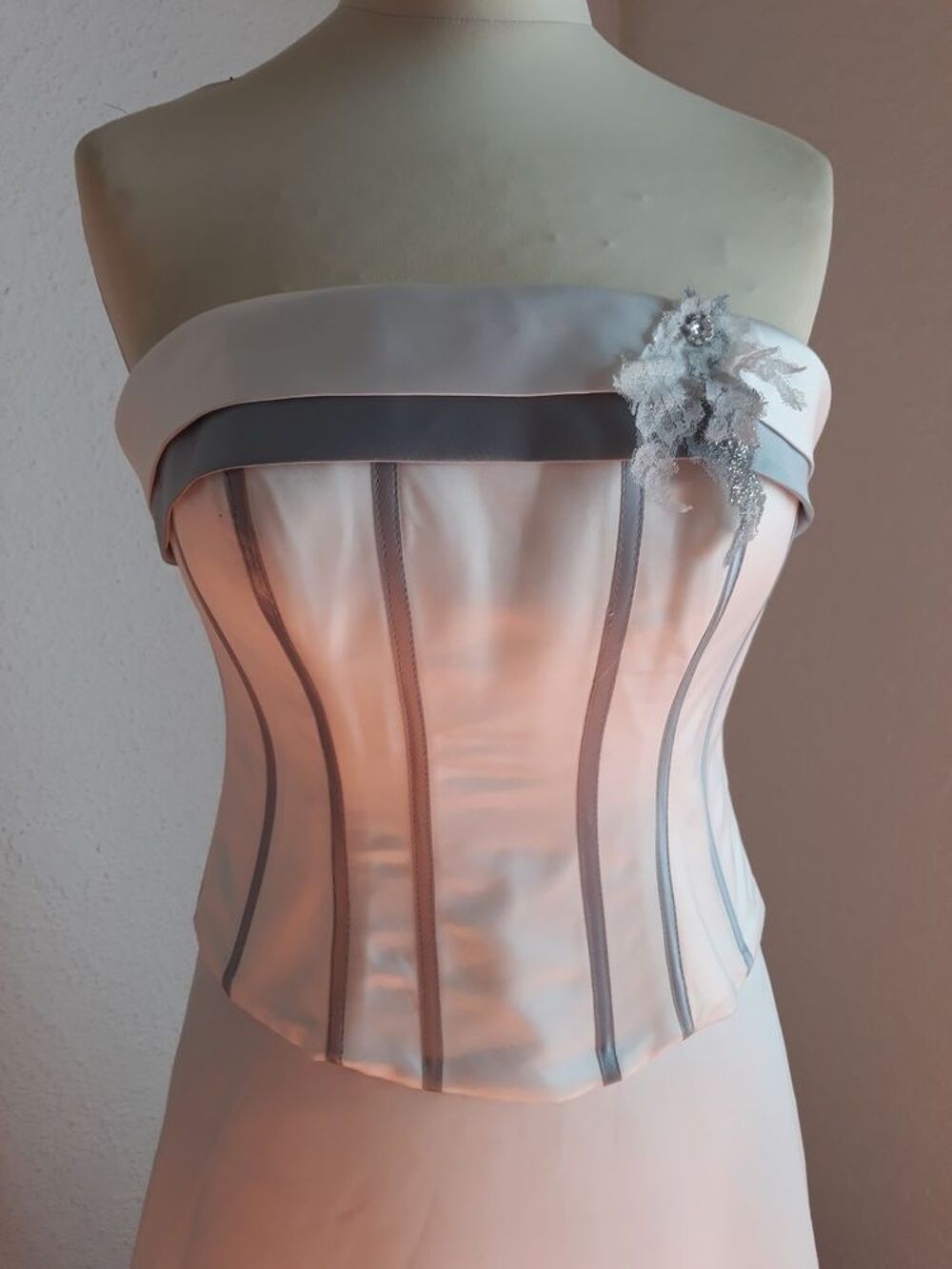 ROBE DE MARIEE NEUVE Vêtements