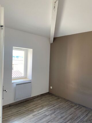  Maison � louer 5 pi�ces 90 m� Saillant