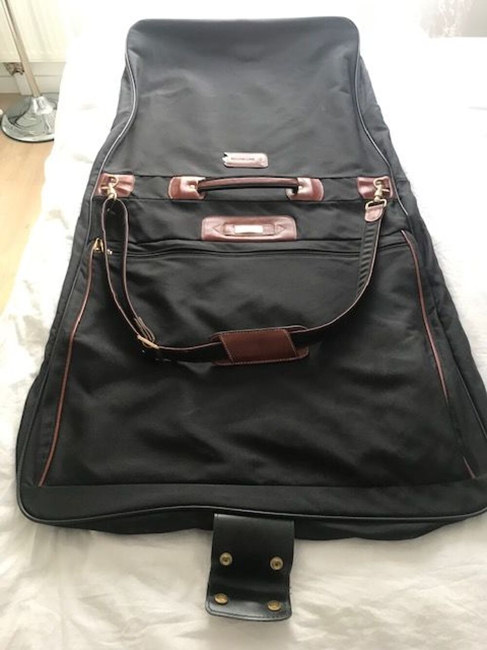 Valise porte 2025 costume