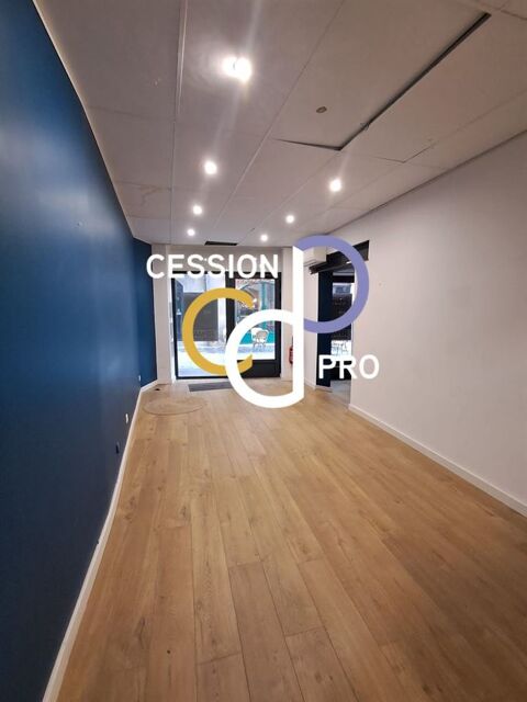 LOCAL COMMERCIAL 45 M&sup2; A LOUER, EMPLACEMENT PREMIUM, PROXIMITE ARENES ET PLACE DU MARCHE A NIMES 1320 30000 Nimes