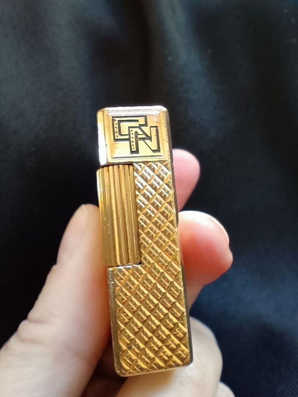 Joli Briquet Dupont Ligne 1 Plaqu&eacute; Or 