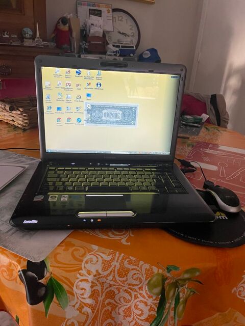 ordinateur portable Toshiba  60 Menton (06)