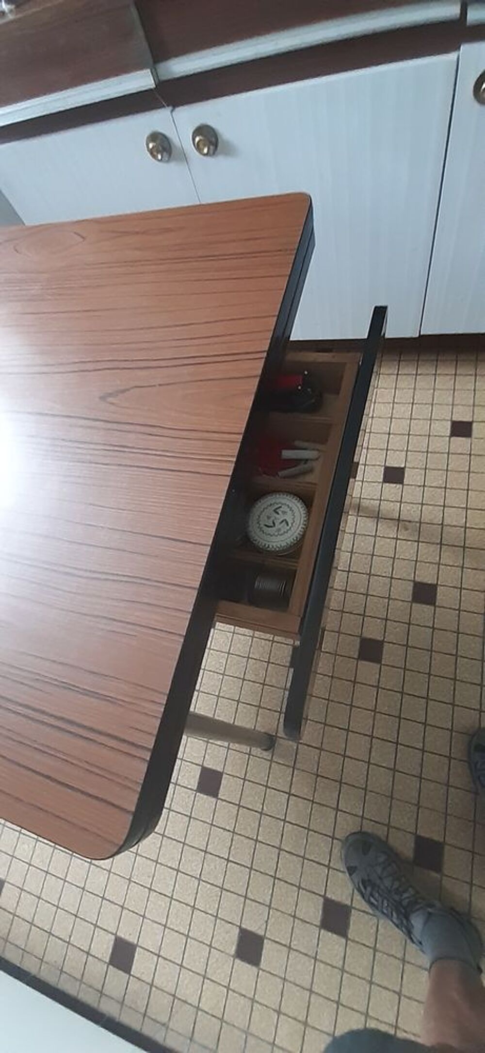 Table cuisine formica marron Meubles