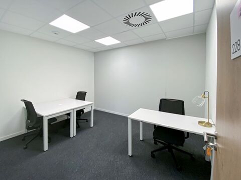 Trouvez un espace de bureau à H20 Rue Henry de Monfreid  pour 3 personnes où tout est pris en charge 349 29200 Brest