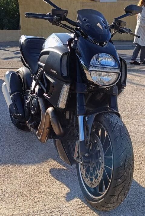 Moto DUCATI 2013 occasion Saint-Saturnin-lès-Avignon 84450