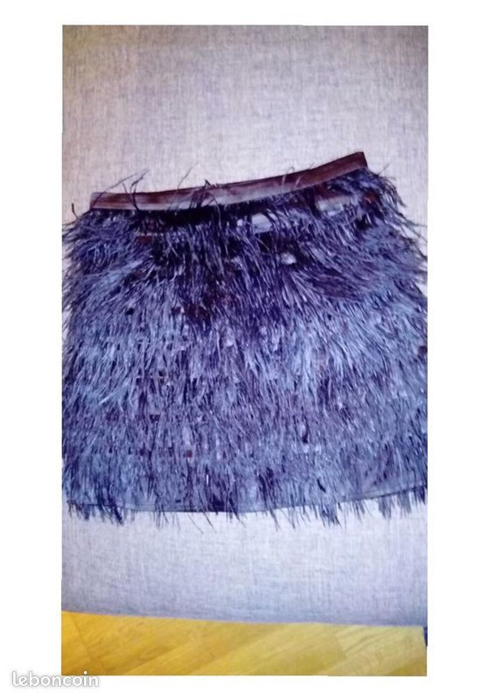 Jupe noire en plumes d'autruche Vêtements