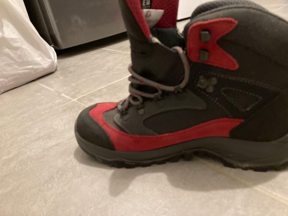 Chaussure de randonn&eacute;e Chaussures