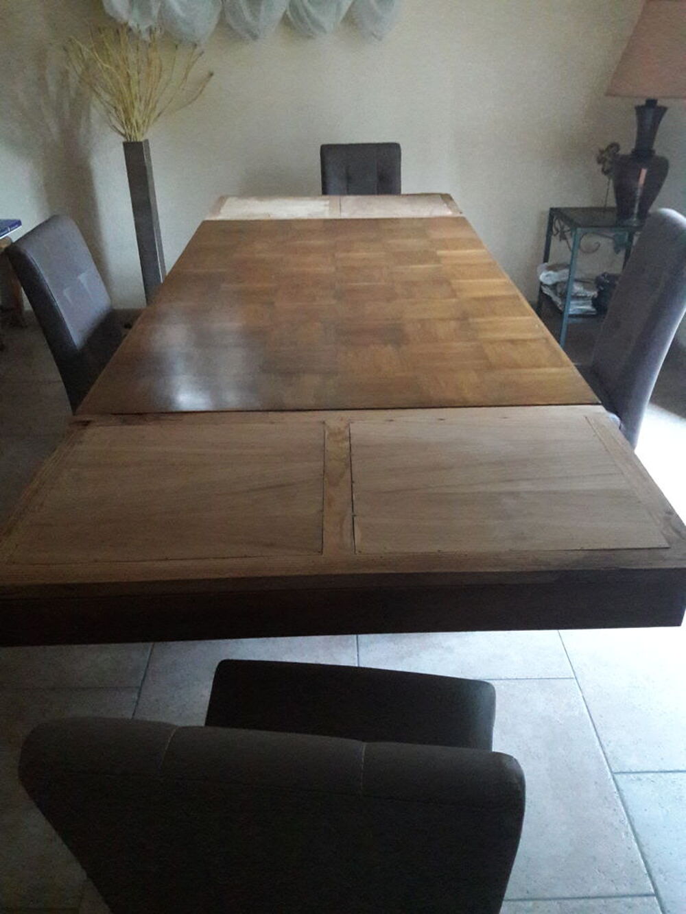 TABLE DE SEJOUR. Meubles