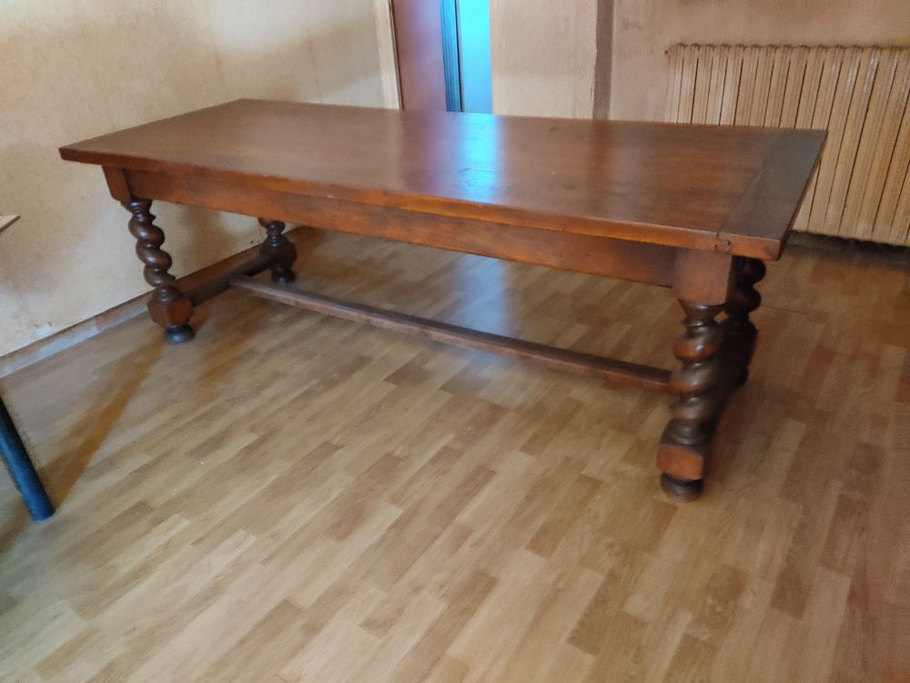 Table en ch&ecirc;ne Meubles