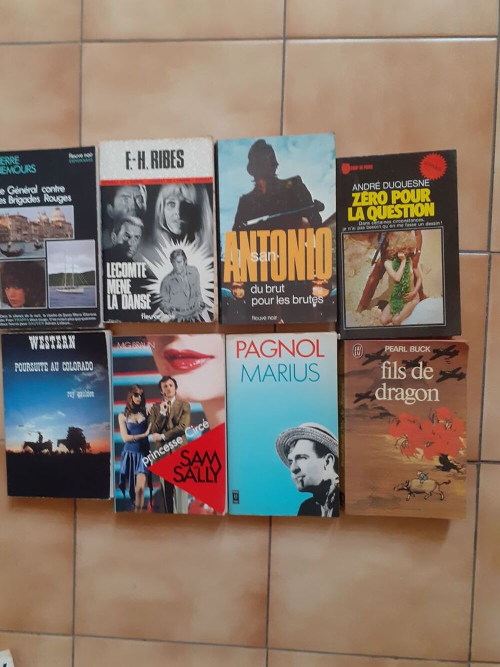 Livres de poches ann&eacute;es 50 et 70 