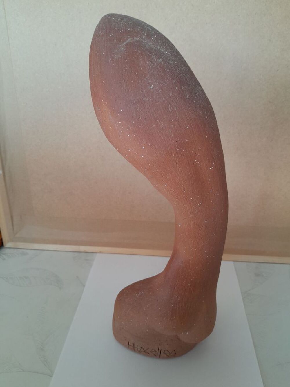Sculture femme en argile IXELLES Décoration