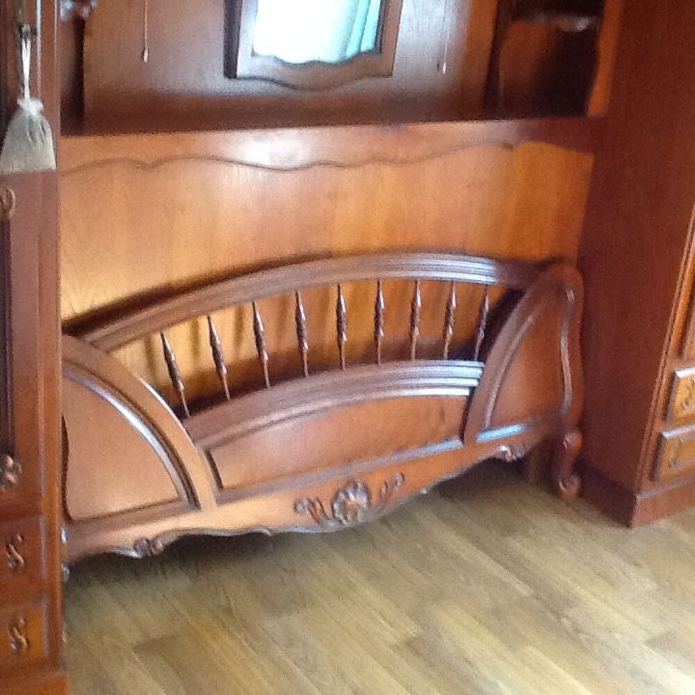 chambre pont adulte merisier Style Louis Philippe. Meubles