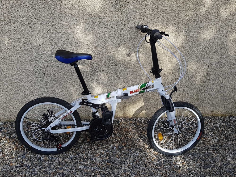 velo pliant 24'' avec freins &agrave; disque . Vélos