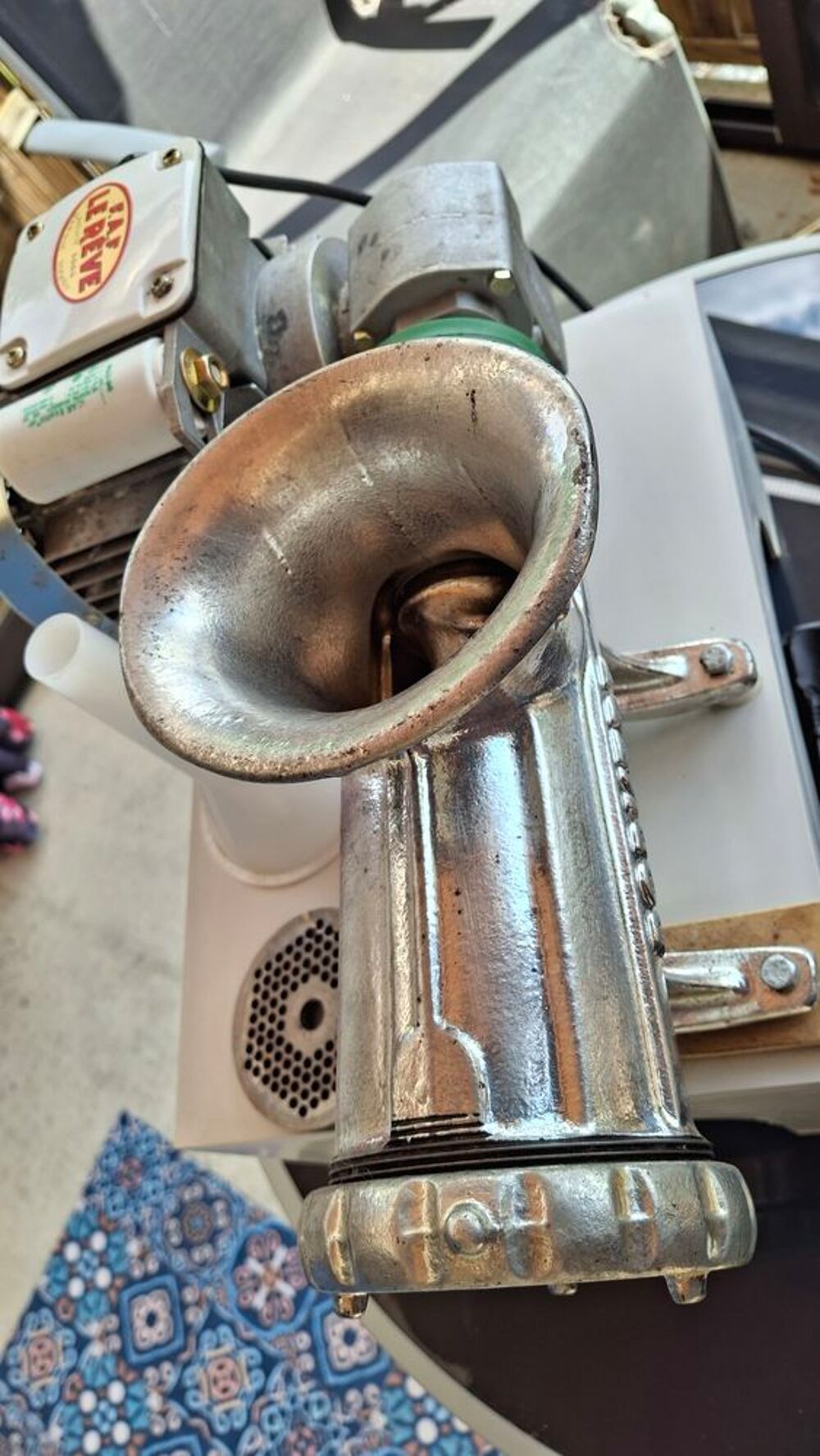 hachoir / machine &agrave; saucisse &eacute;lectrique Electroménager