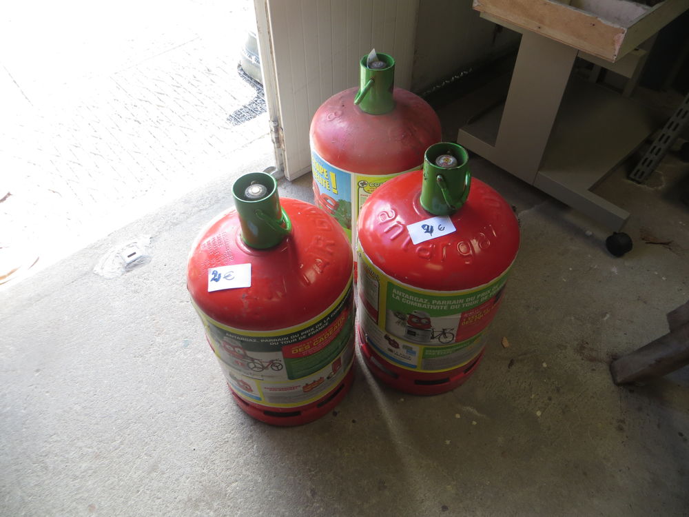  bouteilles de gaz ANTARGAZ vides. Bricolage